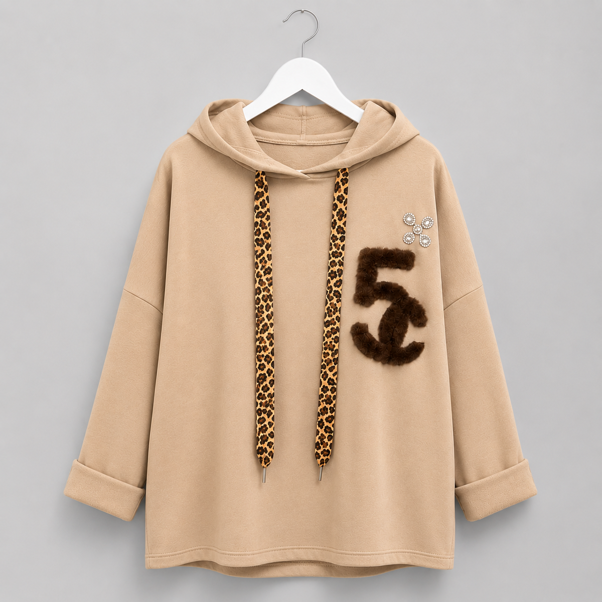 Hoodie mit Leo-Details Gr. 40-46 Beige