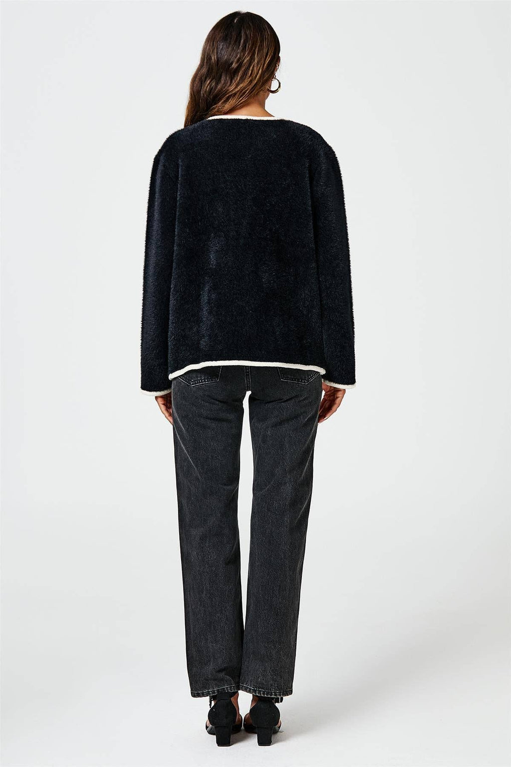 Lässige Boucle-Jacke in Schwarz: Black / OneSize Gr. 38-44