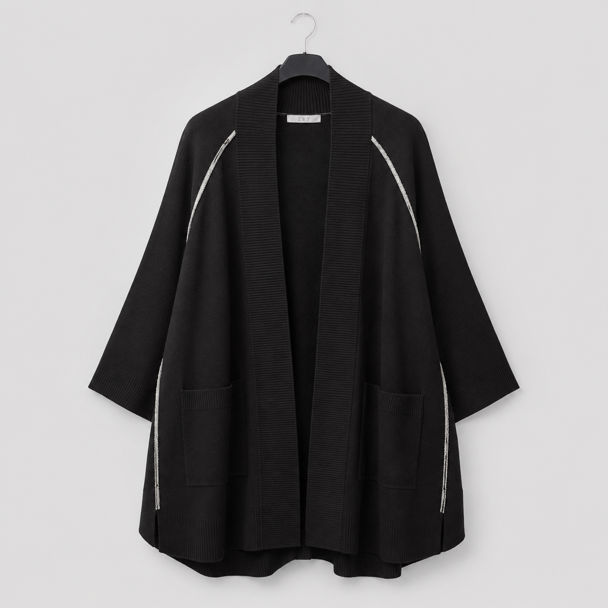 Cardigan in Schwarz - lässig, weich & vielseitig Gr. 40-48