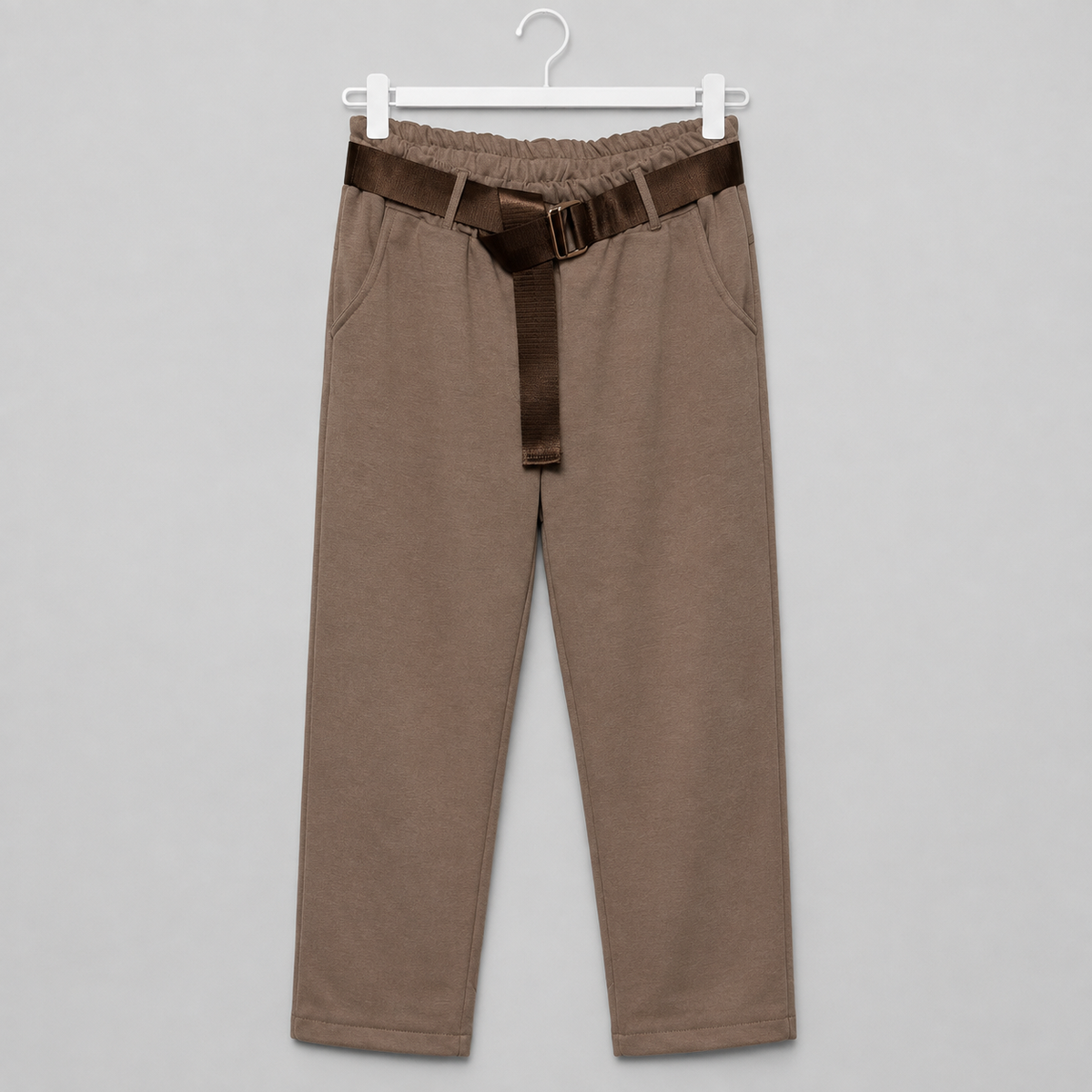 Sommerhose mit braunem Gürtel in mehreren Farben Gr. 38-40