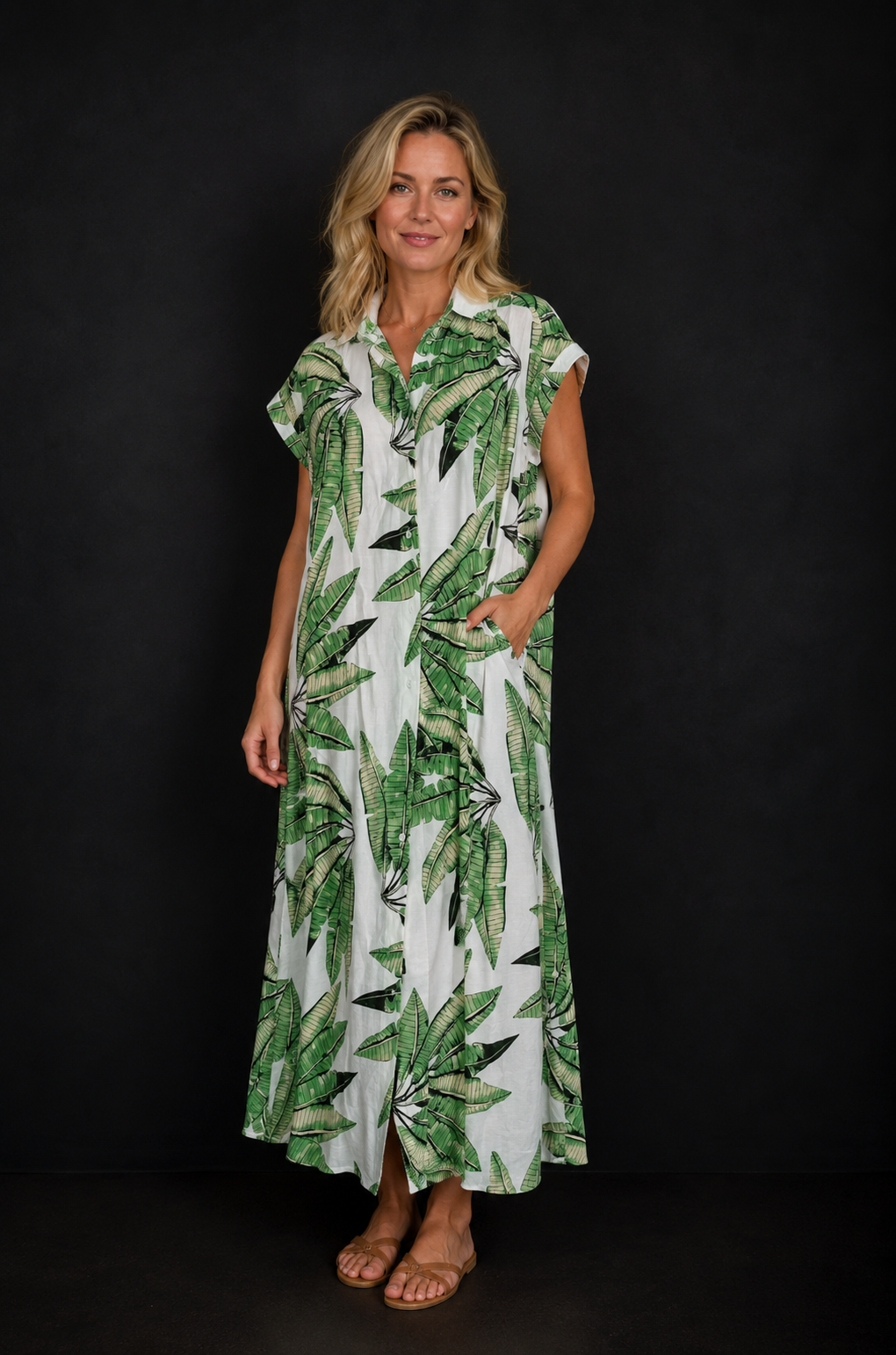 V Milano Italy | Blusenkleid mit Taschen und Gürtel | Grün-Weißes Tropical-Design | Größe L
