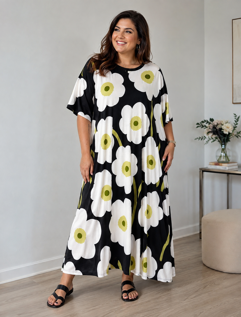 Maxikleid „Blütenzauber" - Schwarz/Weiß mit floralem Print Gr. 48-56