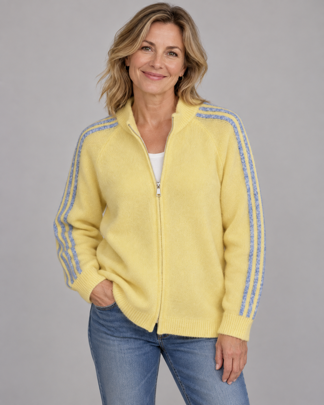 Sportliche Strickjacke mit Reißverschluss und Kontraststreifen | Gr. 40-42 | gelb u. blau