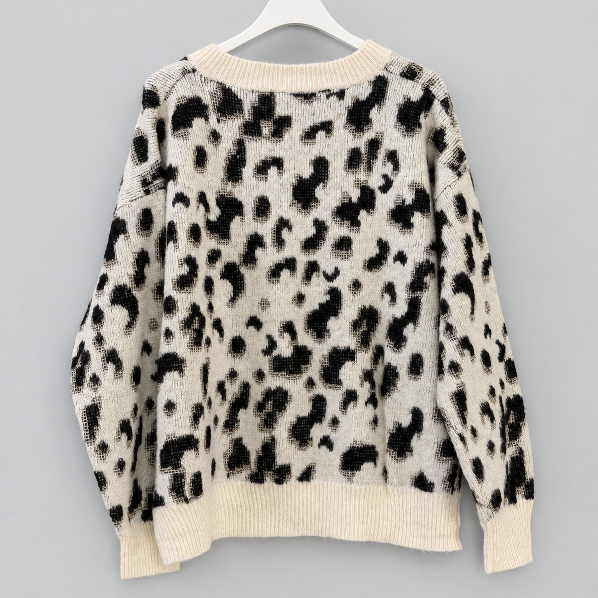 Flauschiger Leo-Strickpullover mit Glitzerfäden | Gr. 38-42