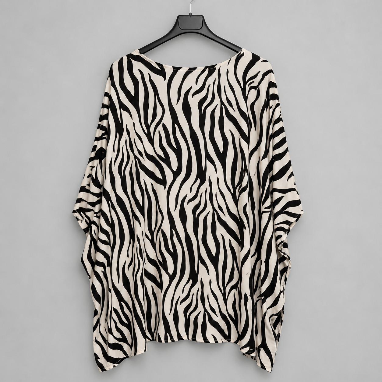 Oversize-Blue im Zebra-Look Gr. 42-62