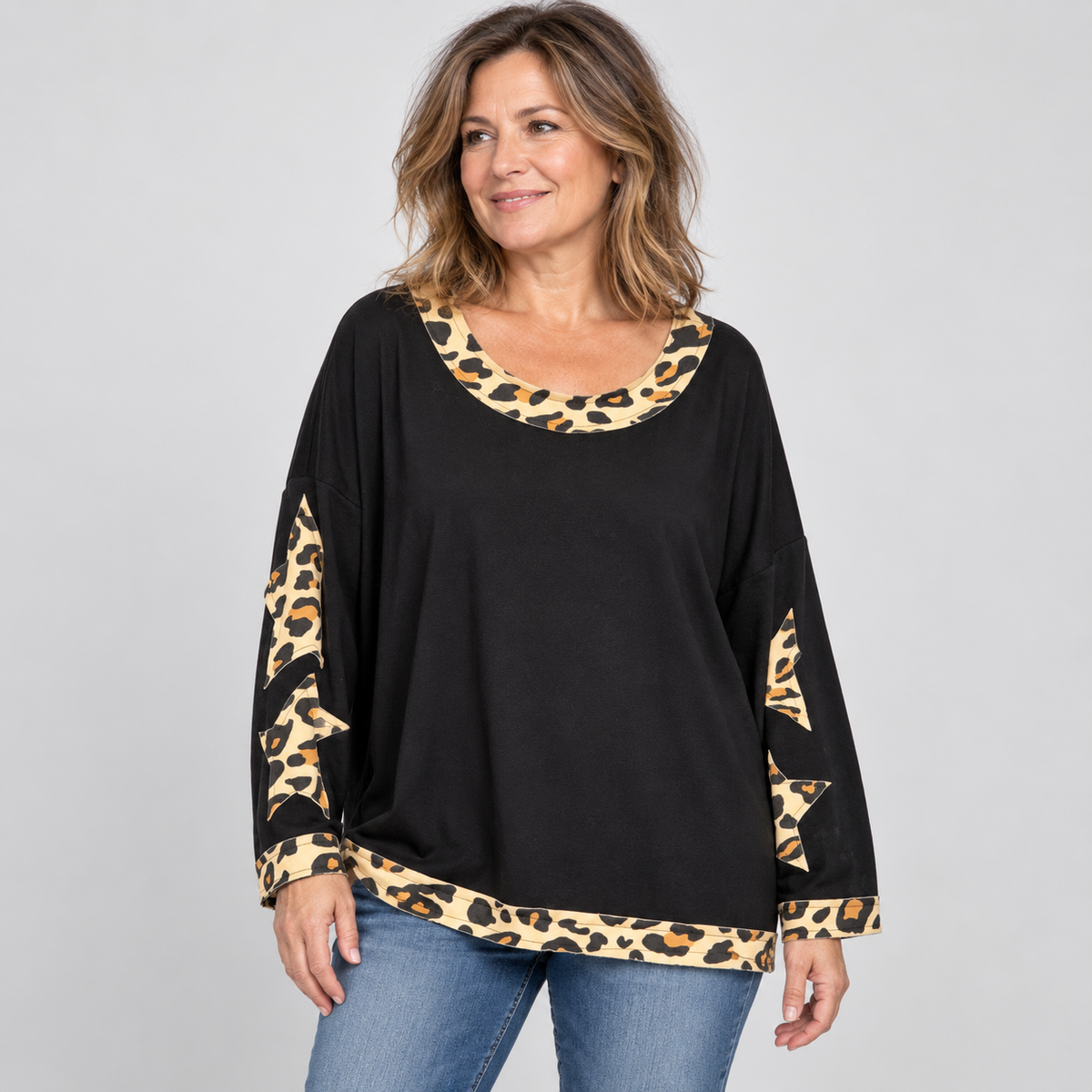 Oversize-Shirt mit Leo-Sternen | Gr. 44-48 | Schwarz und Rosa