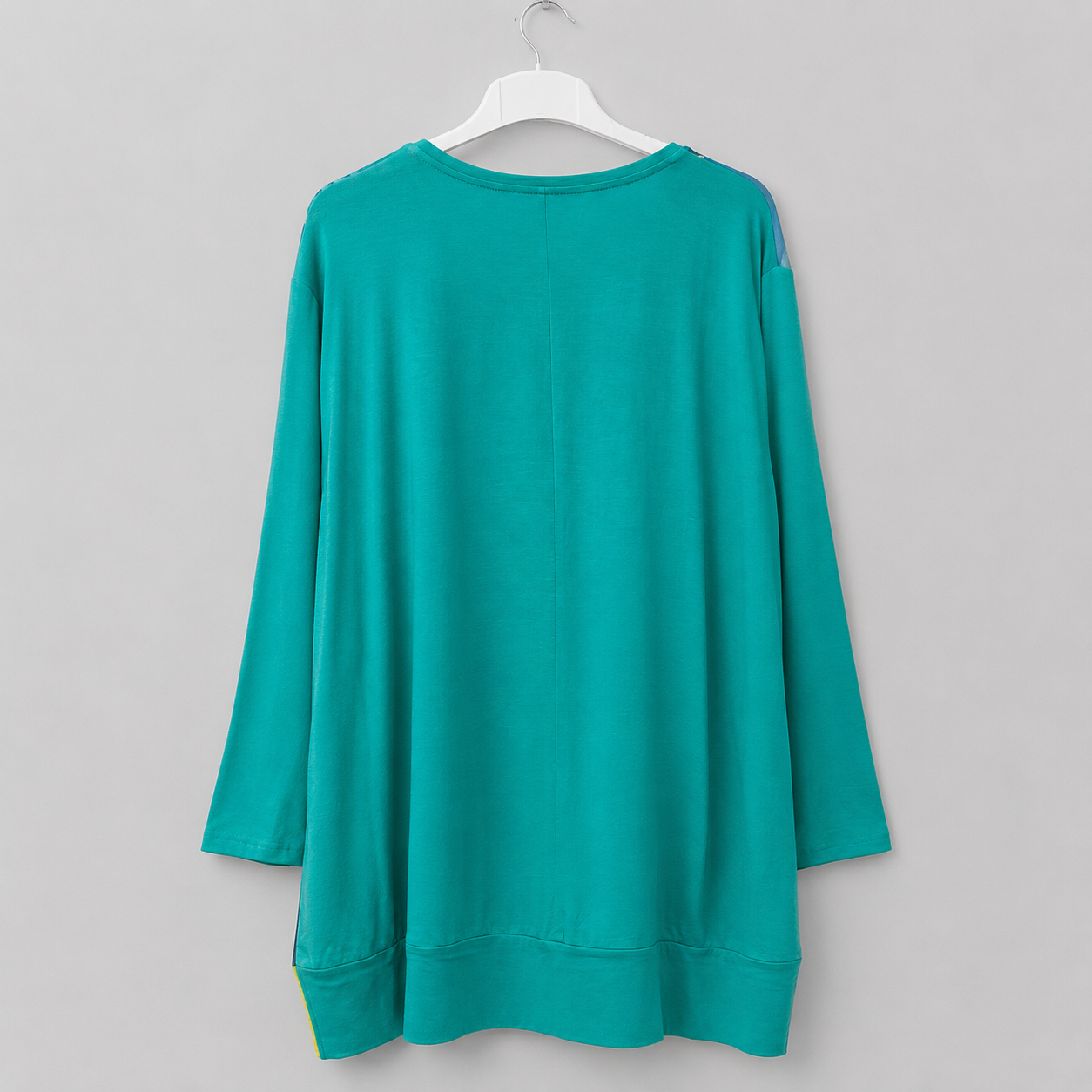 Damen-Shirt in Lagunengrün mit modernem Print und Glitzerdetails