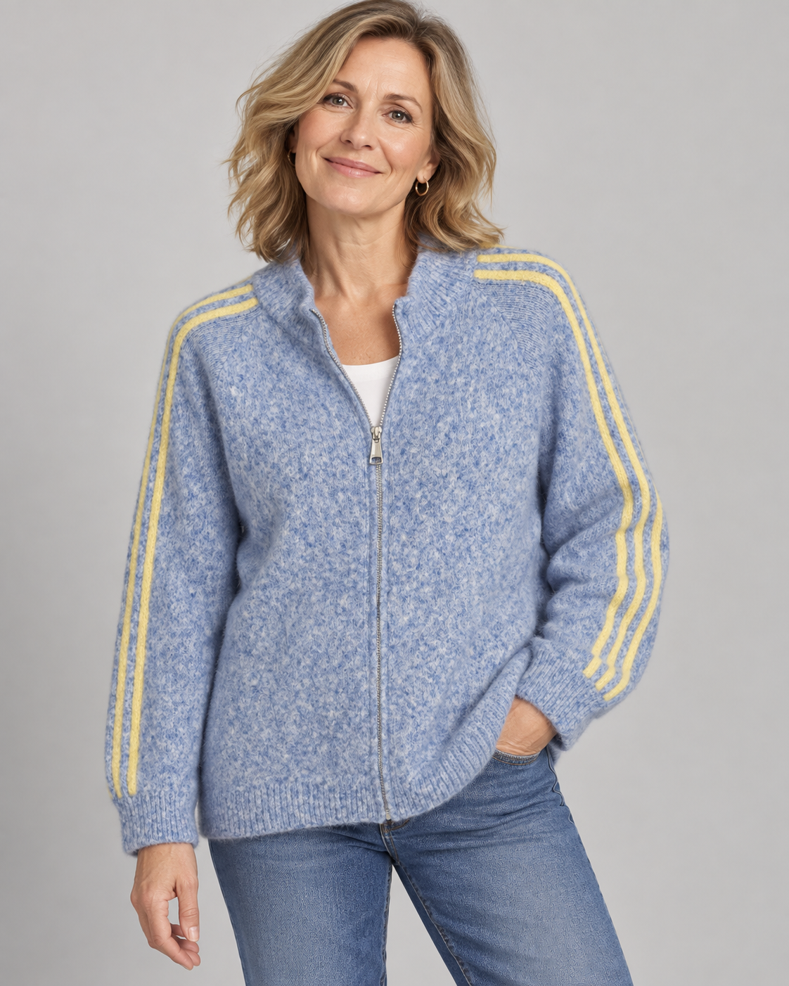 Sportliche Strickjacke mit Reißverschluss und Kontraststreifen | Gr. 40-42 | gelb u. blau