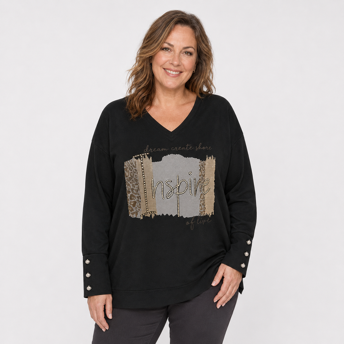 Curvy Longshirt | Schwarz mit mit Strassprint und Schmukmanschetten | Gr. 44-50