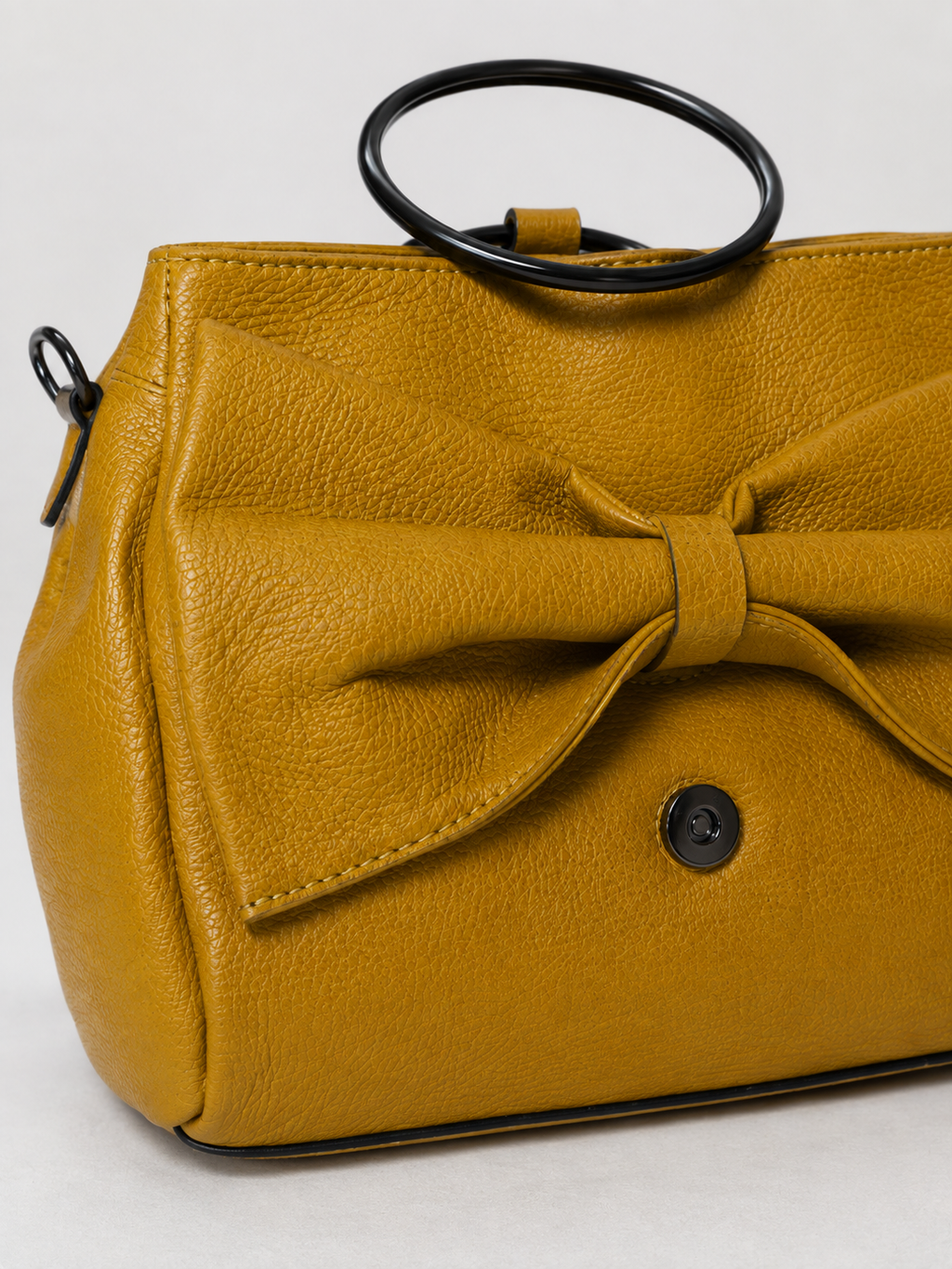 Senfgelbe Handtasche mit Ringhenkeln