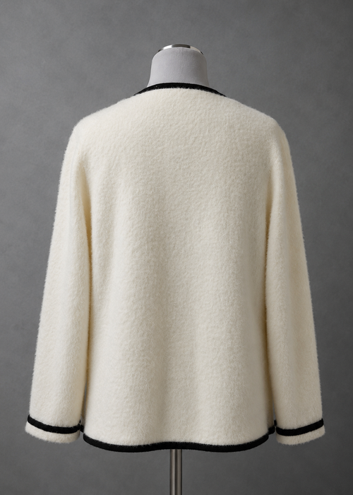 Elegante Boucle-Jacke  im Chanel-Stil | Creme-Weiß mit schwarzen Kontrasten |  Gr. 40-42