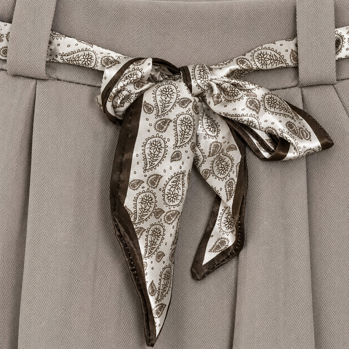 Marlenehose mit gemustertem Bindegürtel-Taube-Gr. 40--46