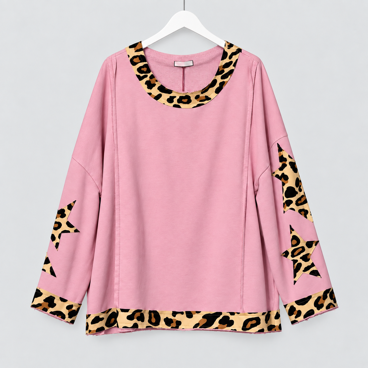 Oversize-Shirt mit Leo-Sternen | Gr. 44-48 | Schwarz und Rosa