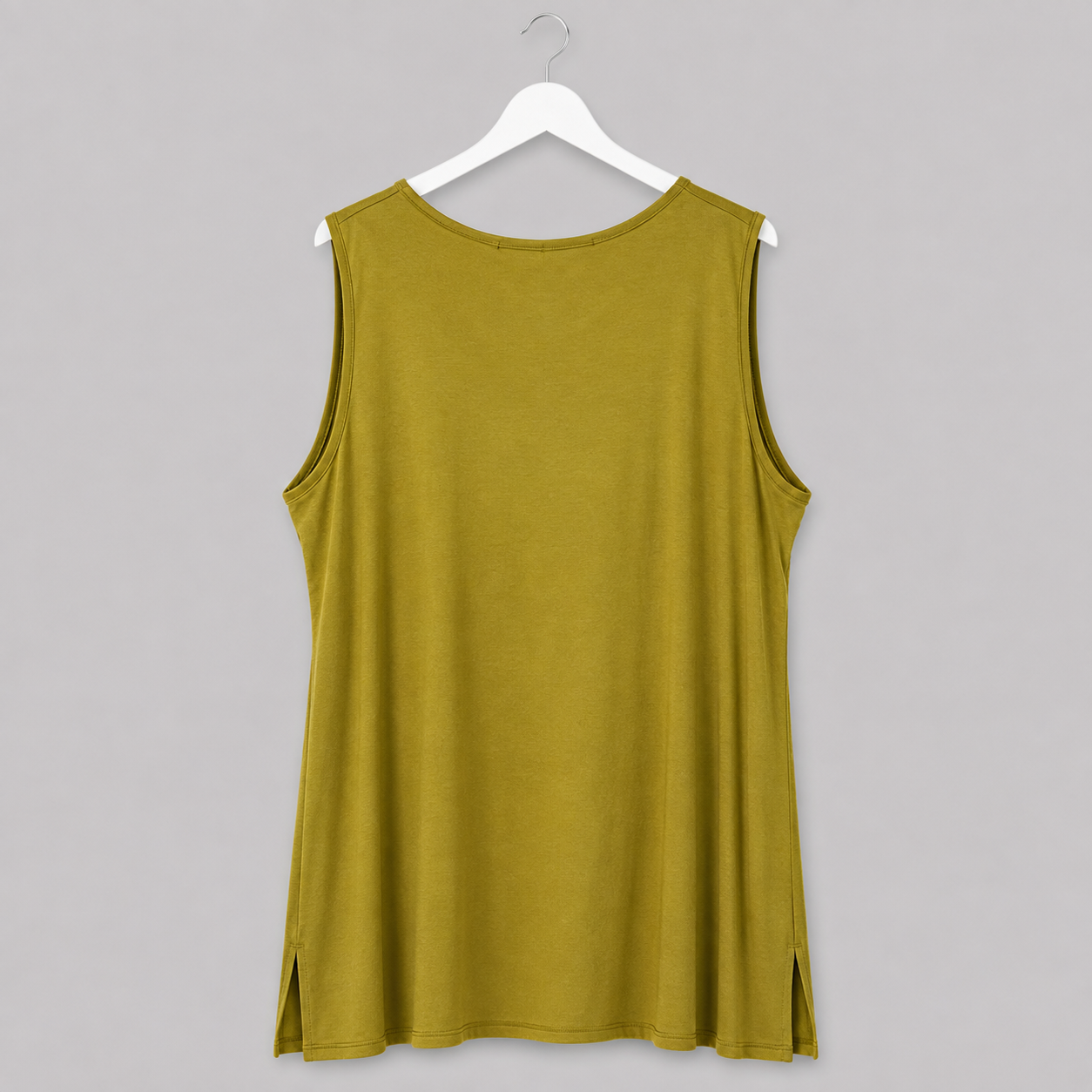 Ärmelloses Longtop in Olivgrün - luftig, weich & figurschmeichelnd Gr. XXXL