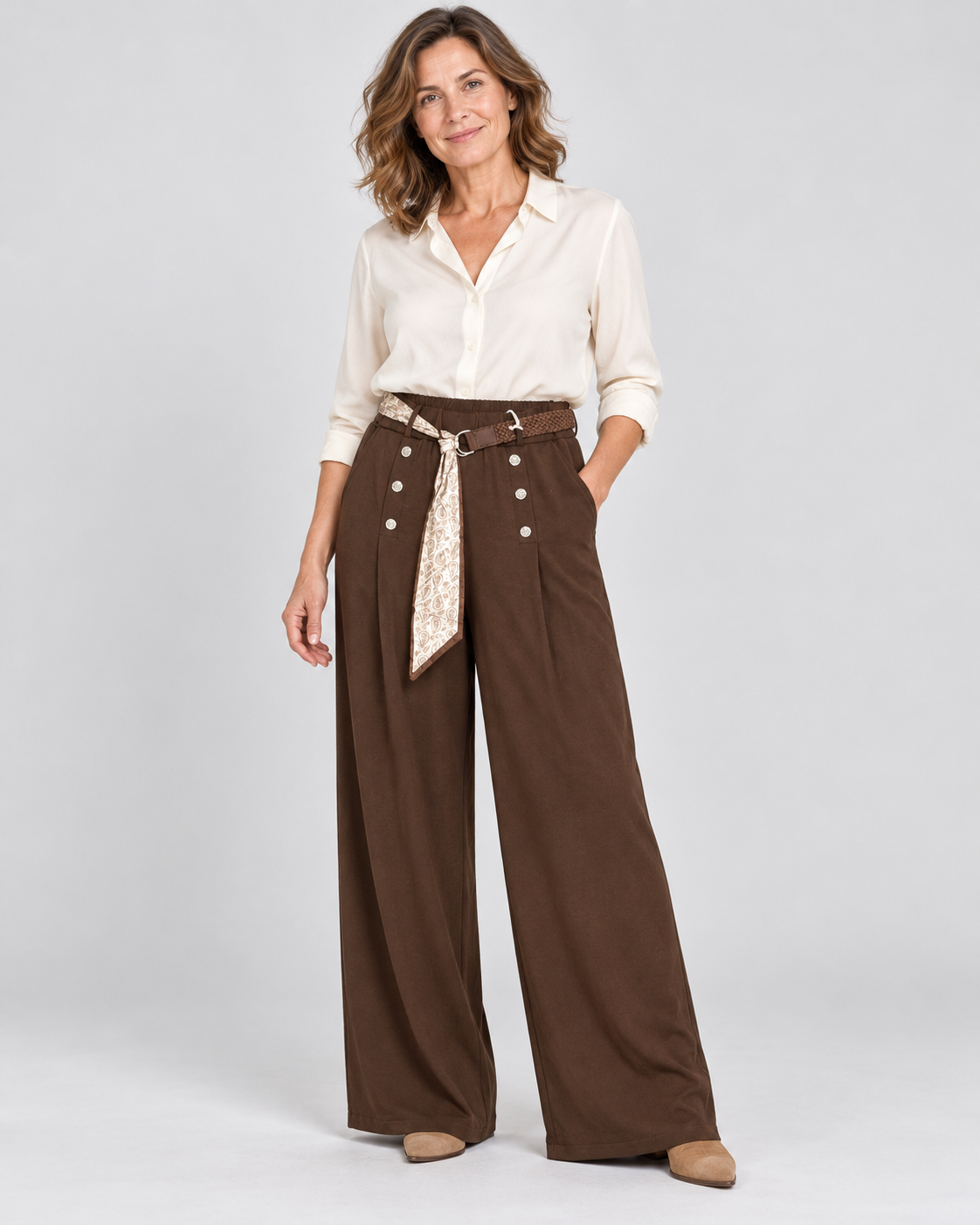 Marlenehose mit Schmuckknöpfen und Gürtel | Gr. 42-46 | Dunkelblau und Braun