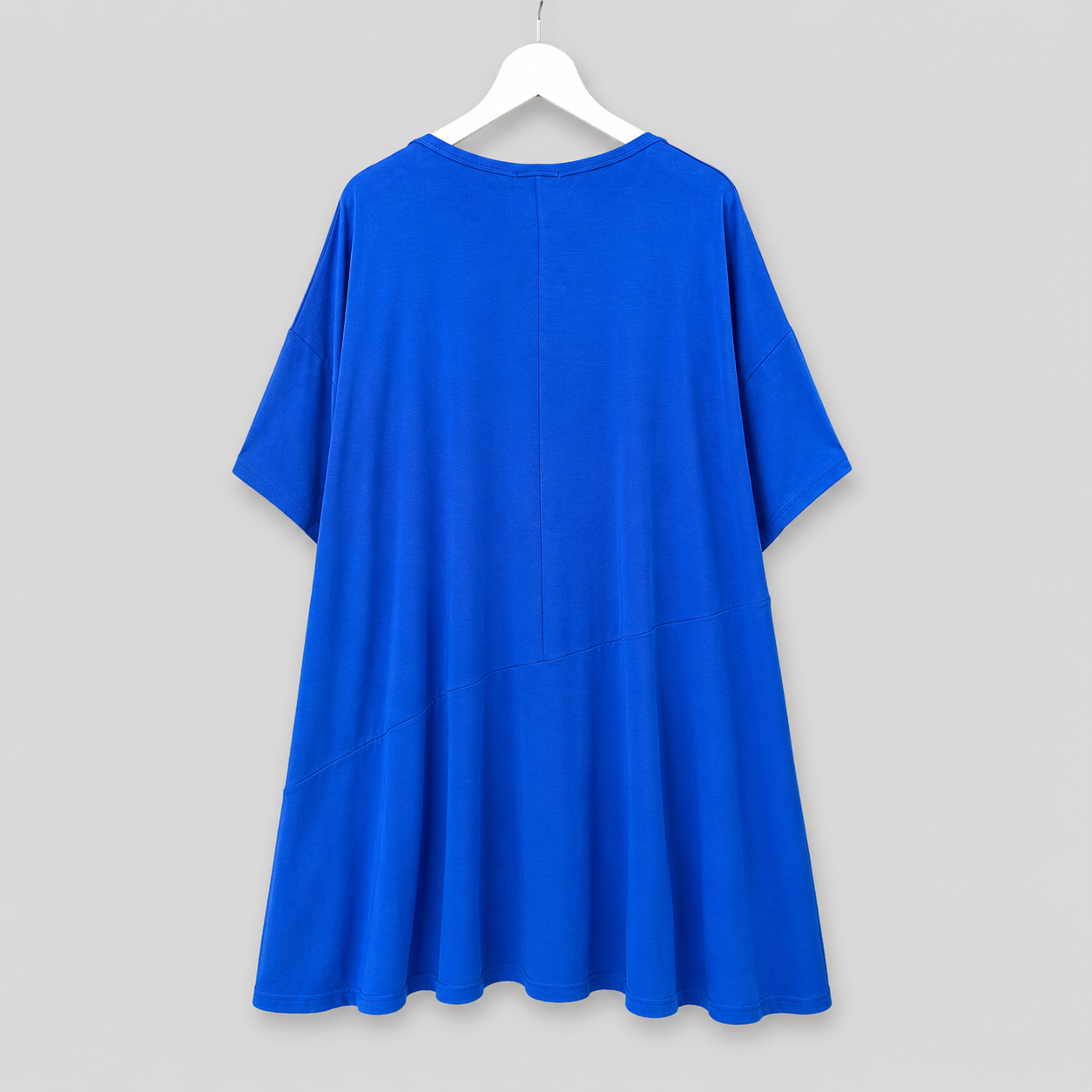 Königsblaues Longshirt aus Viskose mit Statement-Kette Gr. XXL