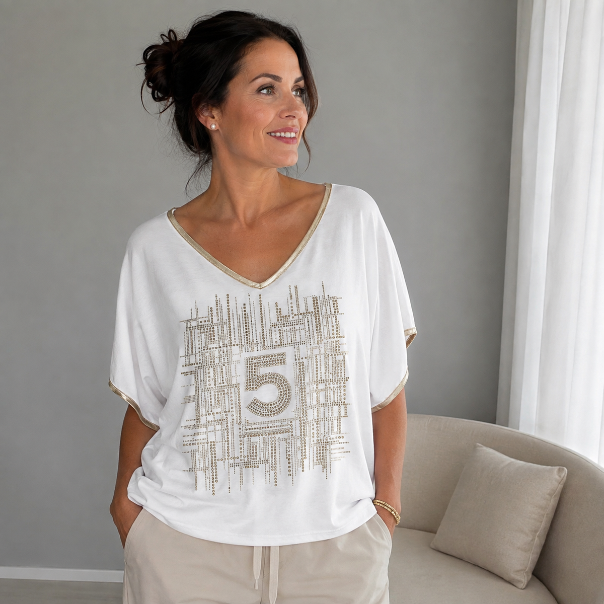 Glitzer-Shirt mit Strass - Eleganz trifft Glamour  Gr. 42-46