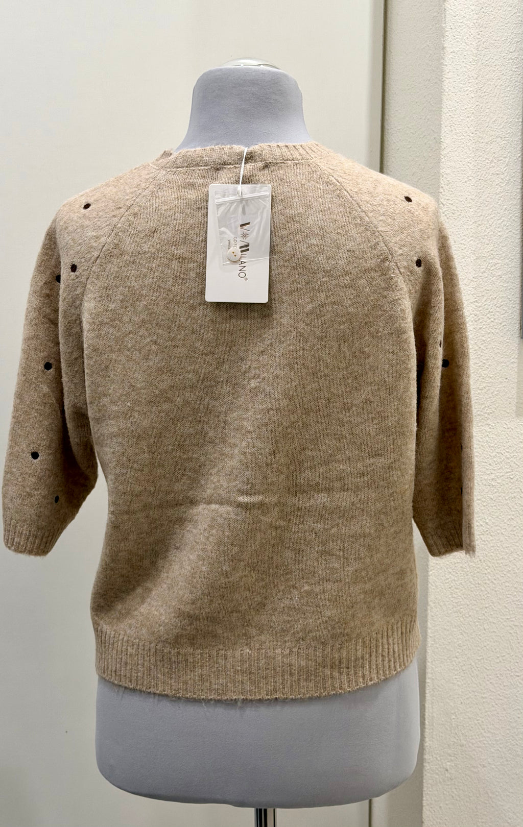Feine Strickjacke mit Punkten |  hellbraun | Gr. 40/42