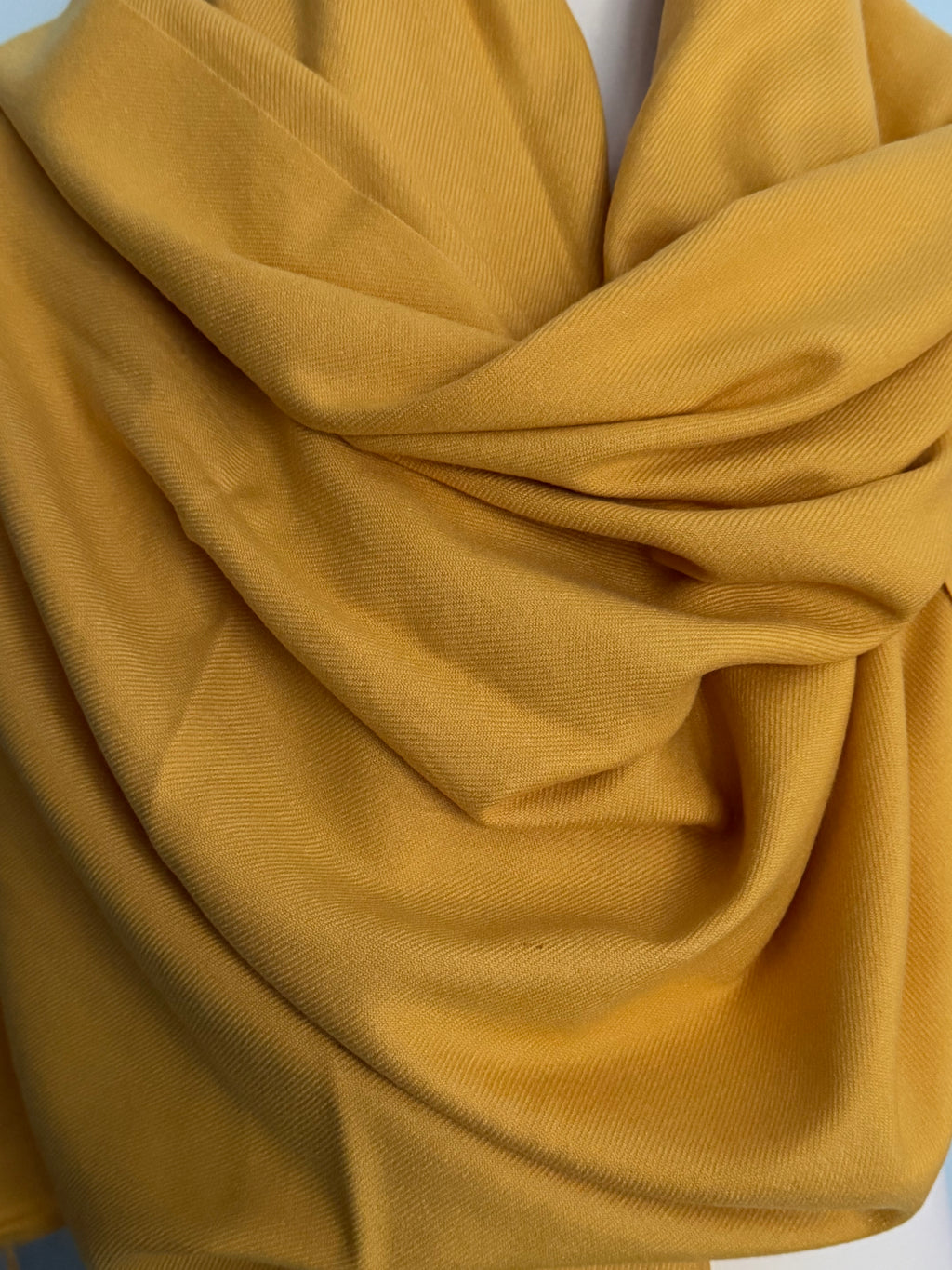 Bijoux just a touch Schal in hellem Curry-Gelb 70 x 180 cm