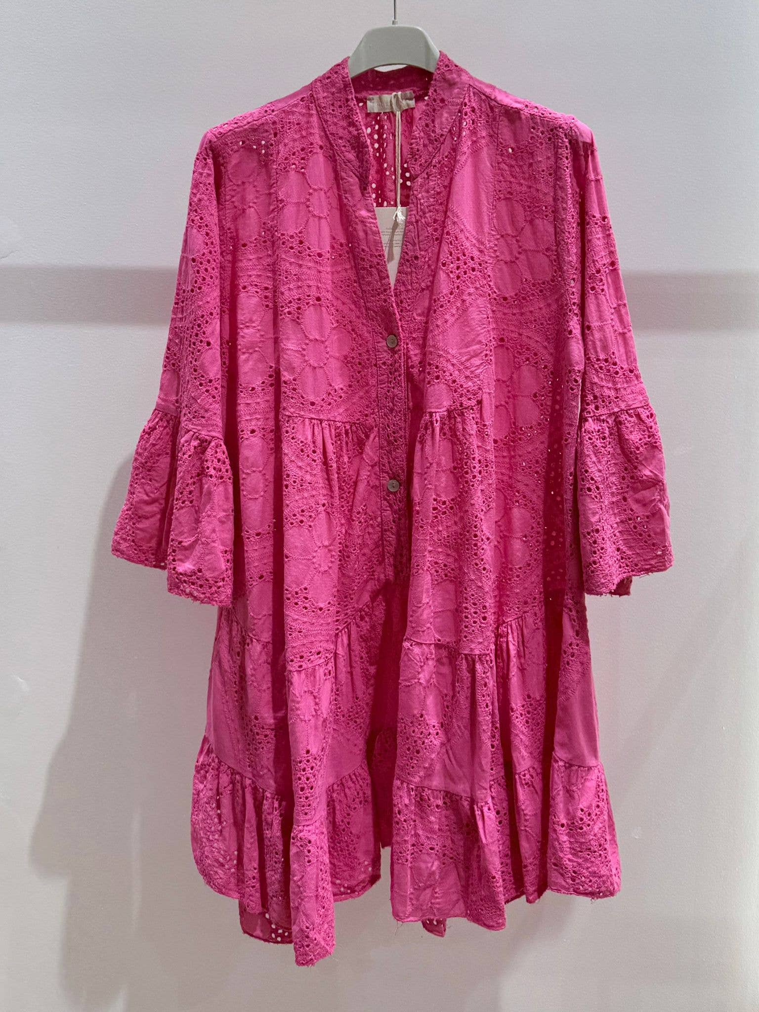 Kleid aus Broderie Anglaise - sommerliche Eleganz mit romantischem Charme | 38 - 42