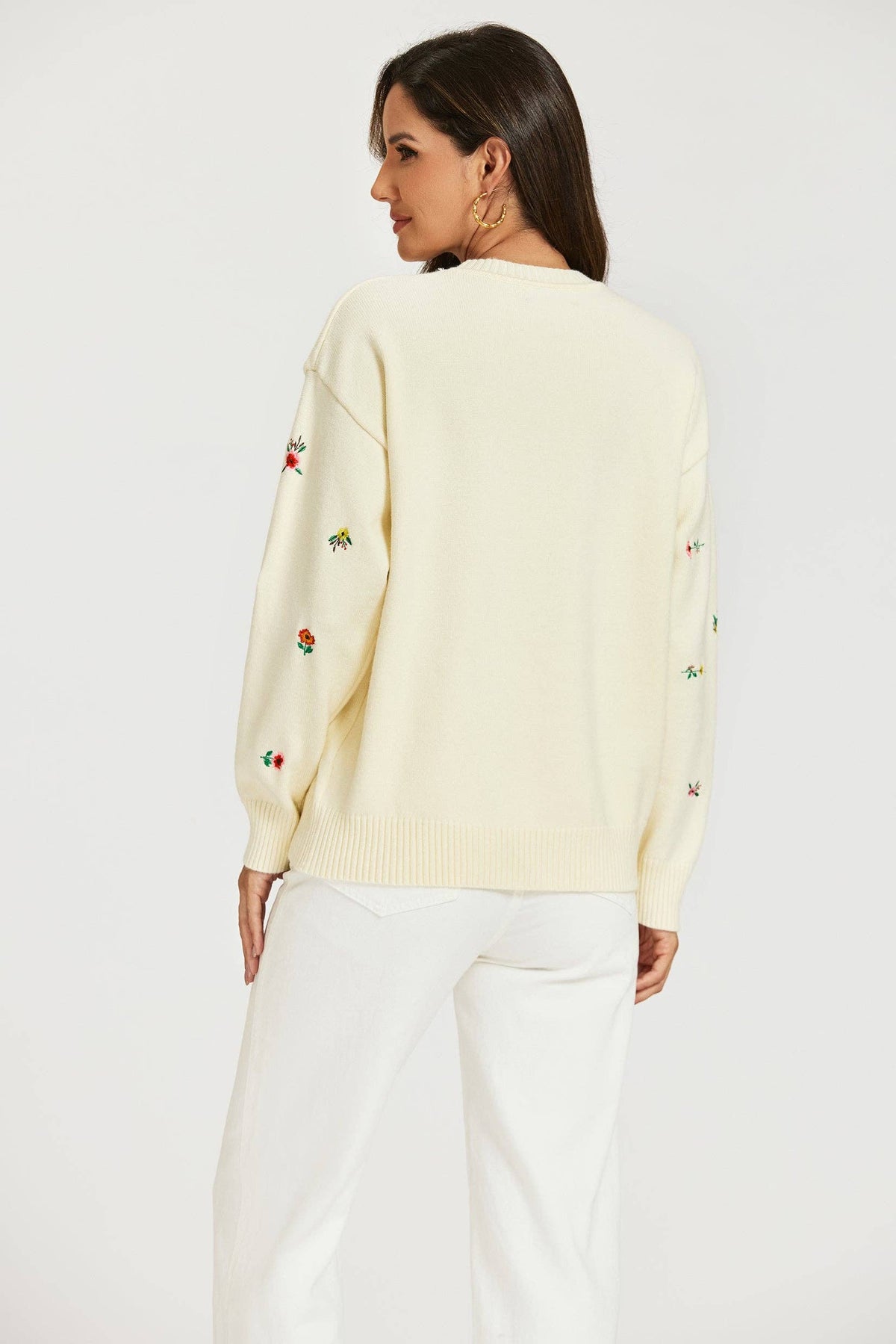 Pullover in Creme mit Blumenstickerei Gr. 40-42